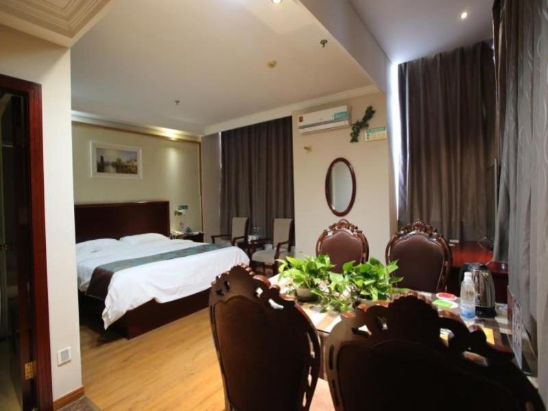 Greentree Inn Jiangsu Wuxi Yangjian Xihu Road Express Hotel מראה חיצוני תמונה