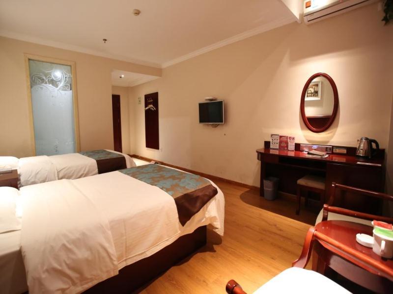 Greentree Inn Jiangsu Wuxi Yangjian Xihu Road Express Hotel מראה חיצוני תמונה