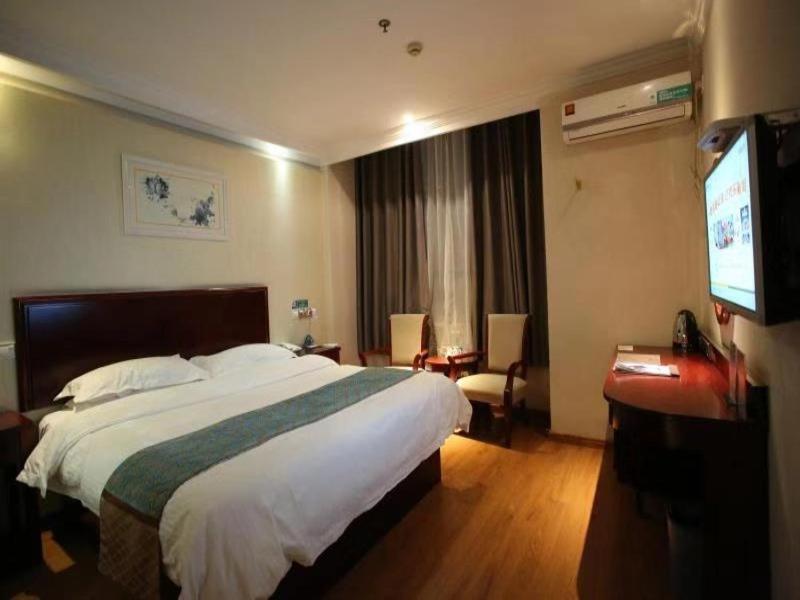 Greentree Inn Jiangsu Wuxi Yangjian Xihu Road Express Hotel מראה חיצוני תמונה