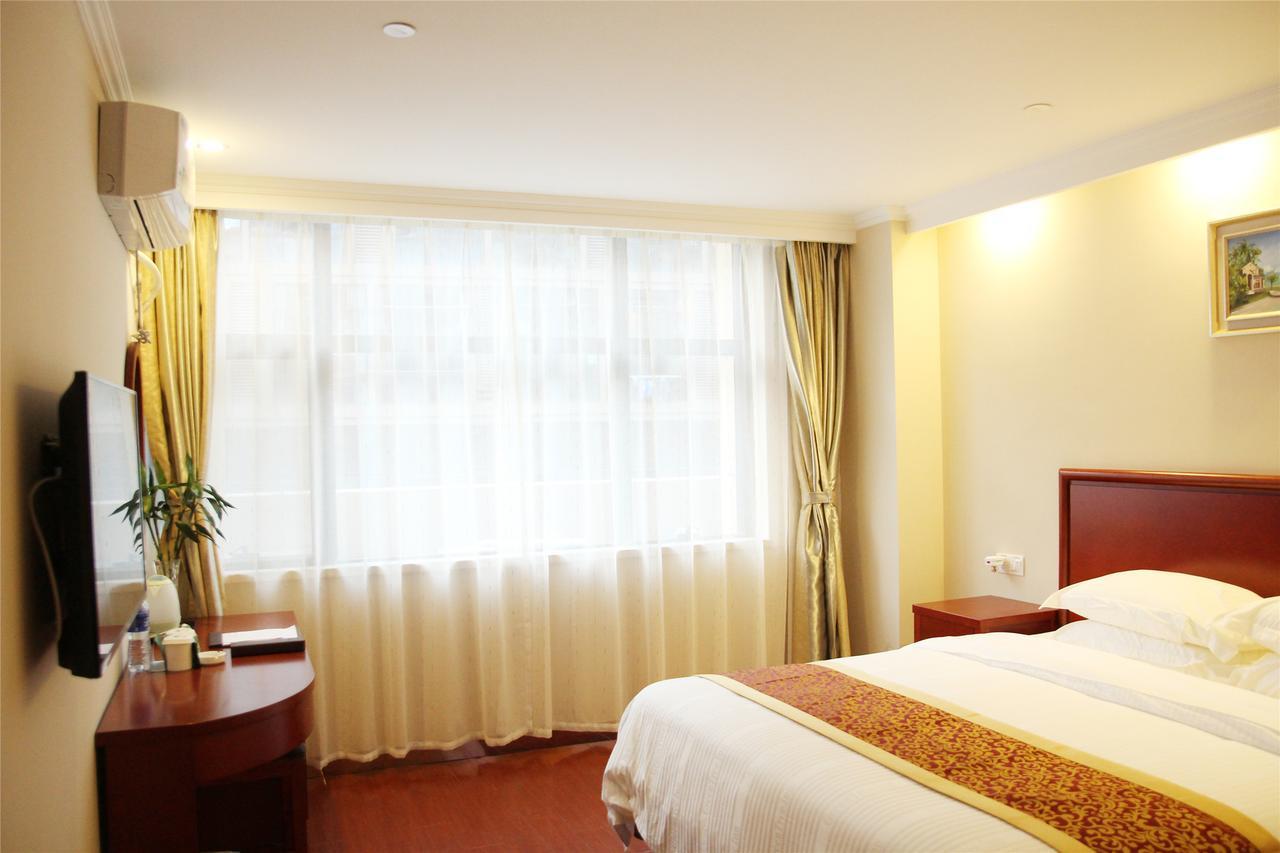 Greentree Inn Jiangsu Wuxi Yangjian Xihu Road Express Hotel מראה חיצוני תמונה
