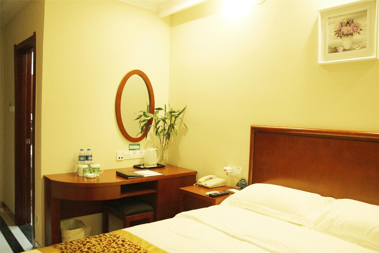 Greentree Inn Jiangsu Wuxi Yangjian Xihu Road Express Hotel מראה חיצוני תמונה