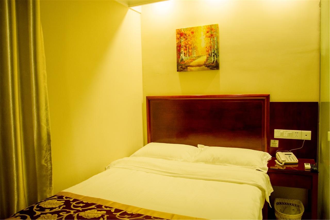 Greentree Inn Jiangsu Wuxi Yangjian Xihu Road Express Hotel מראה חיצוני תמונה