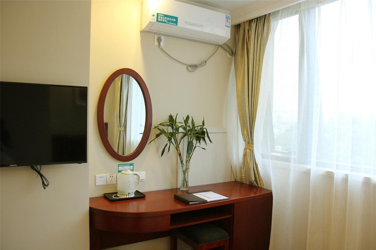 Greentree Inn Jiangsu Wuxi Yangjian Xihu Road Express Hotel מראה חיצוני תמונה